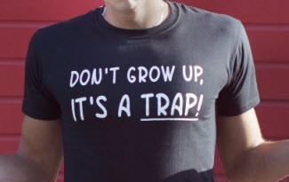 Černé tričko s anglickým potiskem Don’t Grow Up It’s a trap.
