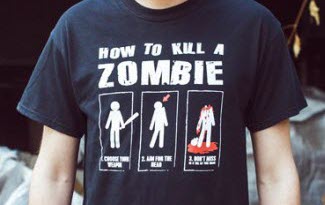 Tmavé tričko s potiskem, jak zabít zombie. Návod - How to kill a zombie. 100% bavlněné tričko.